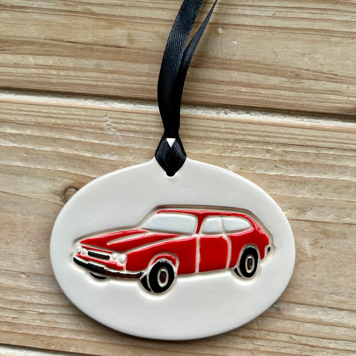 Reliant Scimitar Ornament